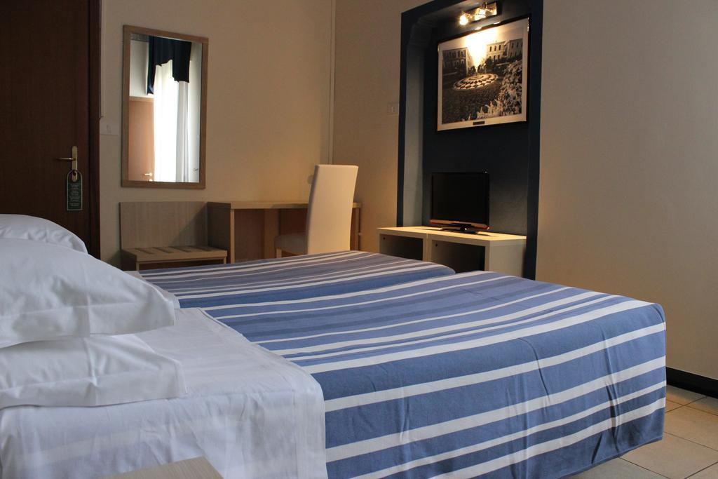 Hotel Villa Igea Diano Marina Chambre photo